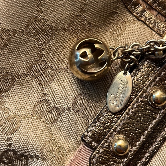 GUCCI JOLICOEUR Authentic Sherry Tote Bag with GUCCI Ball Charm keychain - Picture 4 of 16